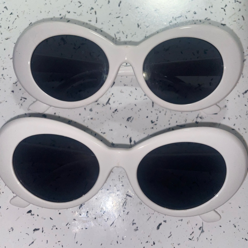 White Sunglasses (Clout Glasses)